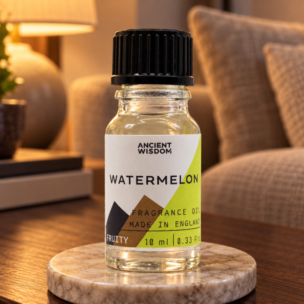 Duftöl Wassermelone – 10 ml in einer warm beleuchteten Wohnszene