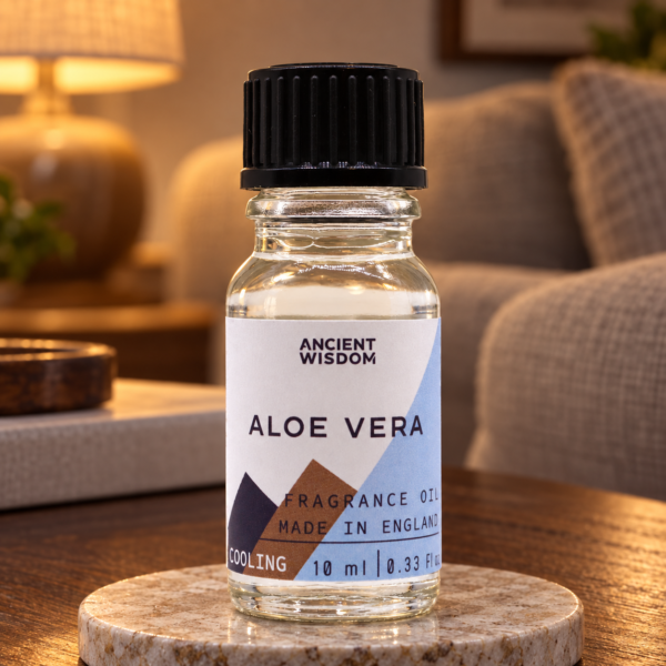 Duftöl Aloe Vera – 10 ml in einer warm beleuchteten Wohnszene