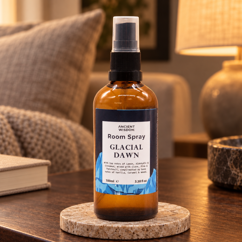 Raumspray Gletschermorgen – 100 ml in einer warm beleuchteten Wohnszene