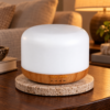 Aarhus Aroma-Diffuser Classic Pod mit Timer in einer warm beleuchteten Wohnszene