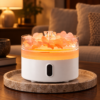 Himalaya-Salz Aroma-Diffuser mit Nachtlicht und Flammeneffekt in einer warm beleuchteten Wohnszene
