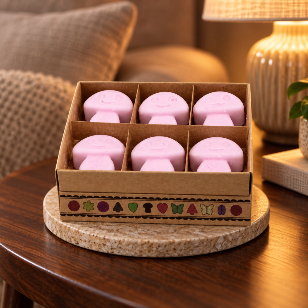 Wax Melts Ylang-Ylang – 6er-Geschenkset in einer warm beleuchteten Wohnszene