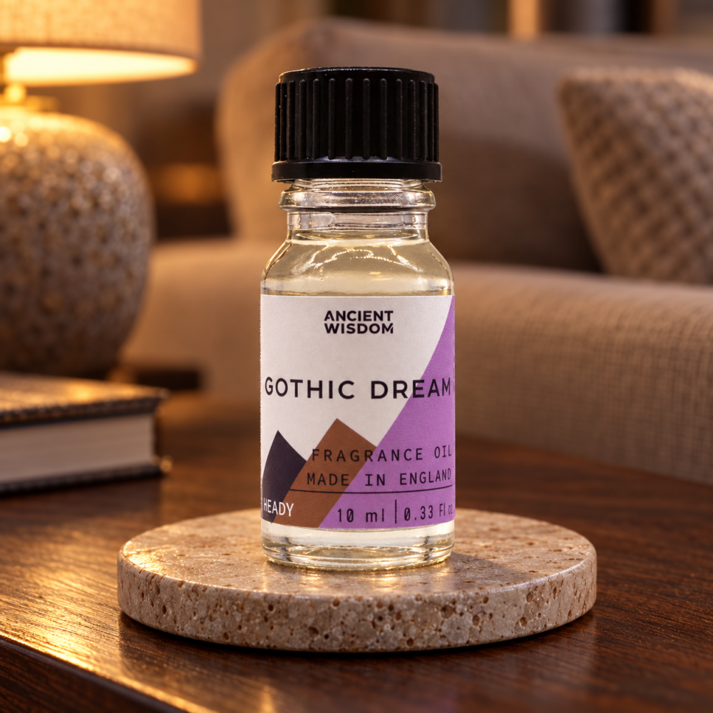 Duftöl Gothic Dream – 10 ml in einer warm beleuchteten Wohnszene