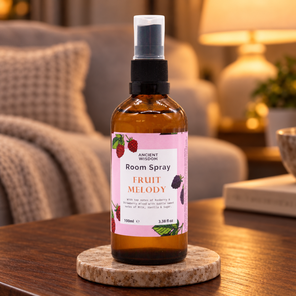 Raumspray Fruchtige Melodie – 100 ml in einer warm beleuchteten Wohnszene
