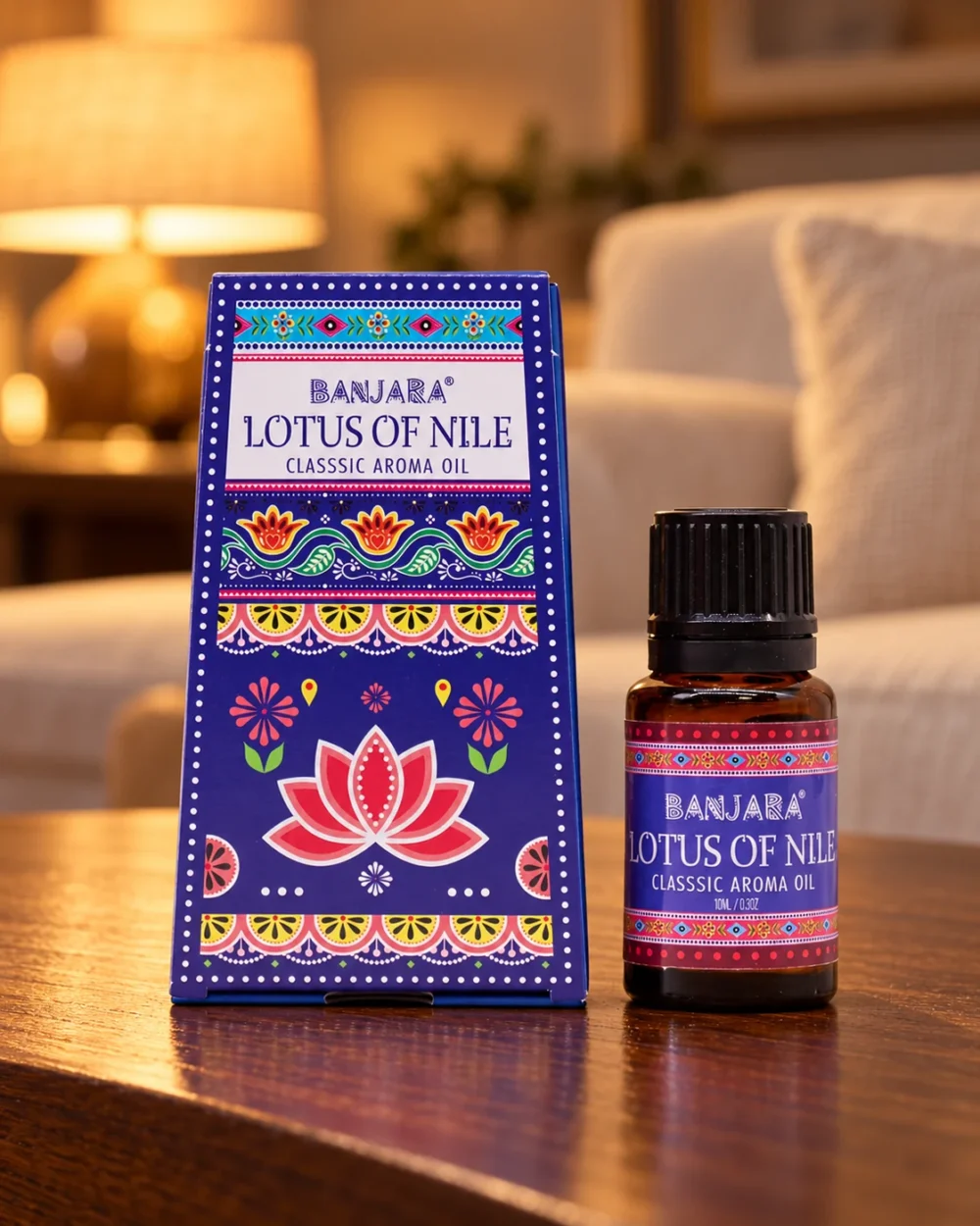 Banjara Duftöl Lotus of the Nile · 10 ml in einer warm beleuchteten Wohnszene auf dunklem Holz.
