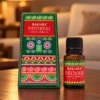 Banjara Duftöl Patchouli · 10 ml in einer warm beleuchteten Wohnszene auf dunklem Holz.